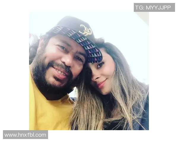 欧美足球球星情侣们的甜蜜日常与爱情故事揭秘