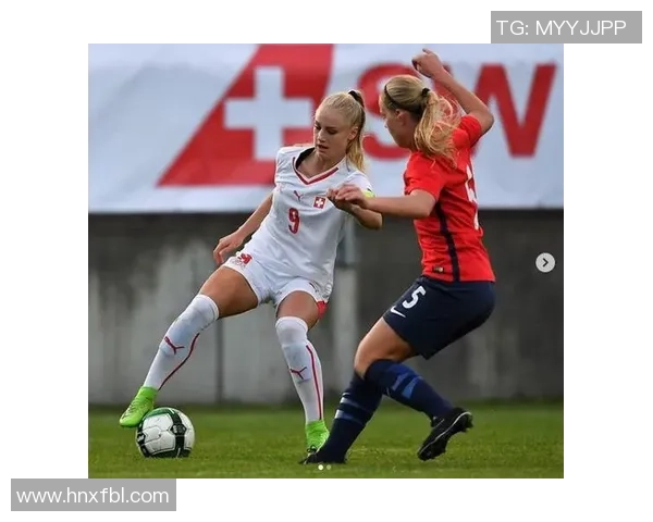 绝美女神与绿茵巨星的浪漫故事揭开璀璨足球与爱情新篇章