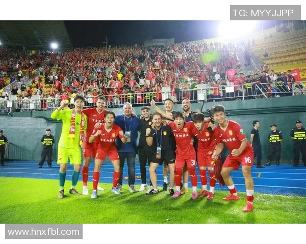 足球二级联赛中崭露头角的球星们如何在赛场上书写新篇章